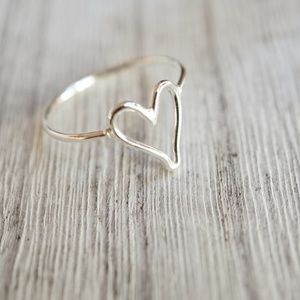 Open heart ring in shiny sterling silver NWT